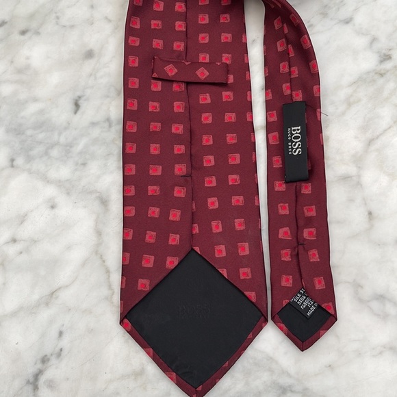 Men’s Hugo Boss silk tie - Picture 3 of 5